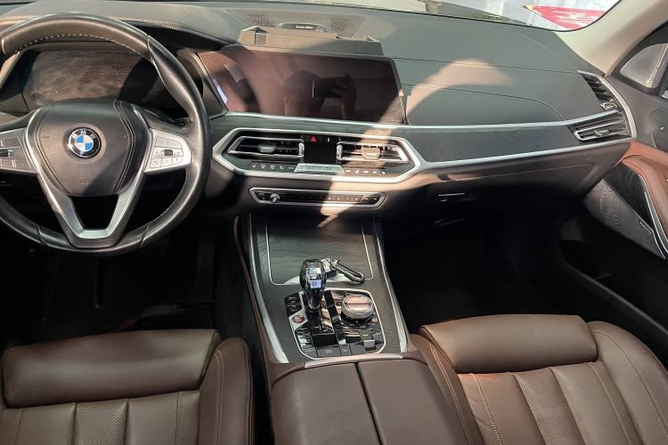 Used BMW X7 2020 xDrive40i Luxury Package with Leading Features Interior 5