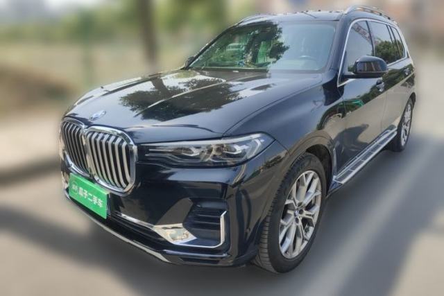 Used BMW X7 2020 xDrive40i Luxury Package with Leading Features