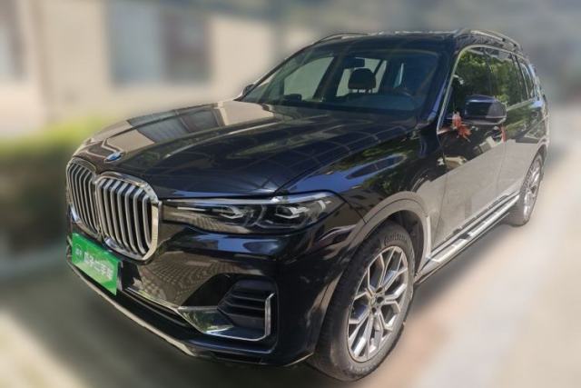 Used BMW X7 2020 xDrive40i Luxury Package with Leading Features