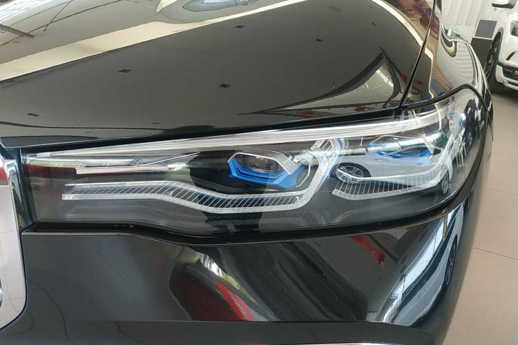 Used BMW X7 2020 xDrive40i Luxury M Sport Package Left Front Headlight