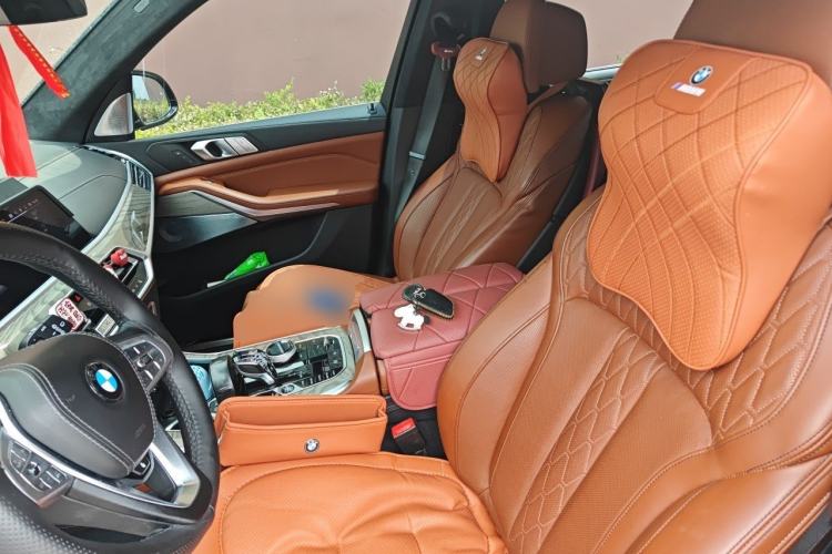 Used BMW X7 2020 xDrive40i Executive Luxury Package Left Front Seat
