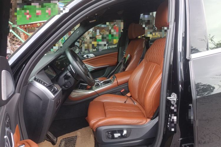 Used BMW X7 2020 xDrive40i Executive M Sport Package Left Front Seat