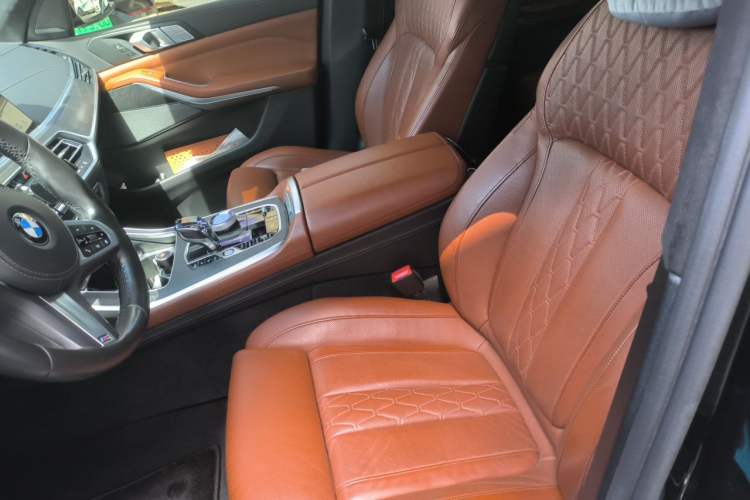 Used BMW X7 2020 xDrive40i Luxury M Sport Package Left Front Seat
