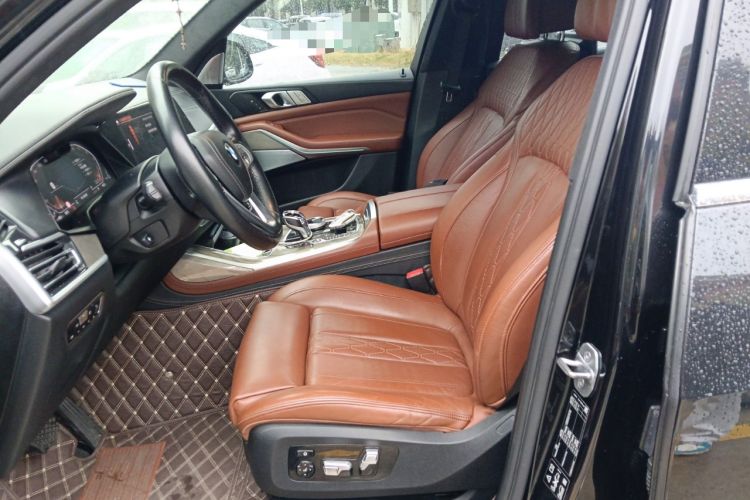 Used BMW X7 2020 xDrive40i Executive Luxury Package Left Front Seat