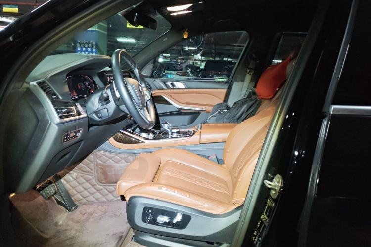Used BMW X7  Left Front Seat