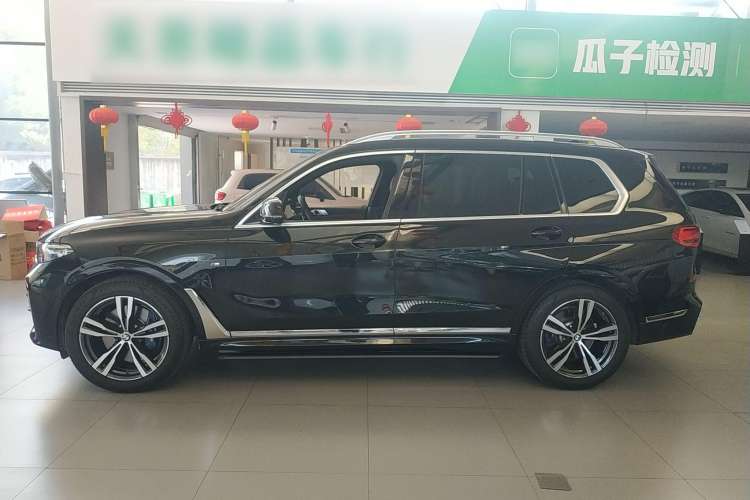 Used BMW X7 2020 xDrive40i Luxury M Sport Package Left Side