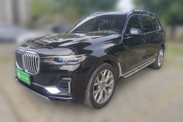 Used BMW X7 2020 xDrive40i Luxury Package with Premium Features
