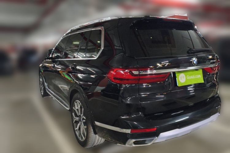 Used BMW X7 2020 xDrive40i Luxury Package with Leading Features Rear Left 45 Deg
