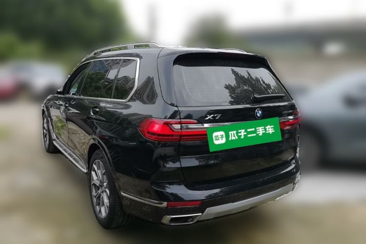 Used BMW X7 2020 xDrive40i Luxury Package with Leading Features Rear Left 45 Deg