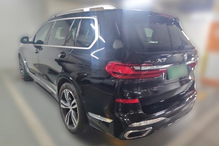 Used BMW X7 2020 xDrive40i Luxury M Sport Package Rear Left 45 Deg