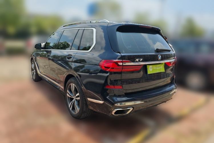 Used BMW X7 2020 xDrive40i Luxury M Sport Package Rear Left 45 Deg