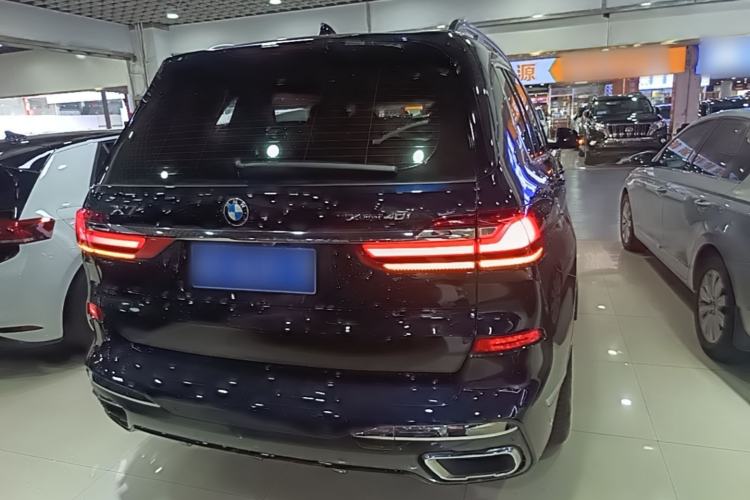 Used BMW X7 2020 xDrive40i Luxury M Sport Package Rear