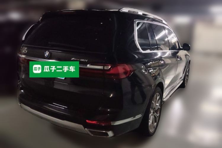 Used BMW X7 2020 xDrive40i Luxury Package with Leading Features Rear Right 45 Deg