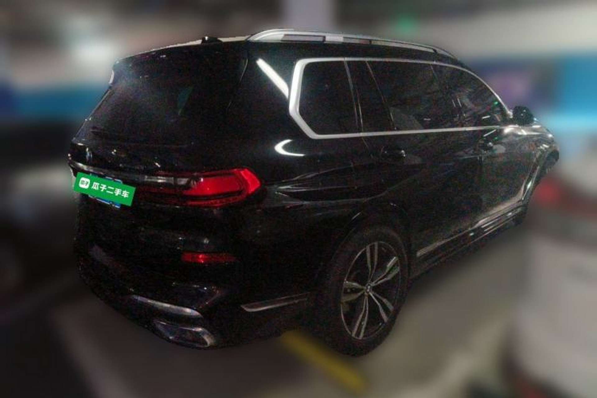 Used BMW X7 2020 xDrive40i Luxury M Sport Package Rear Right 45 Deg
