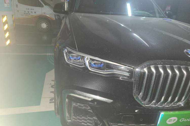Used BMW X7 2020 xDrive40i Luxury M Sport Package Right Front Headlight