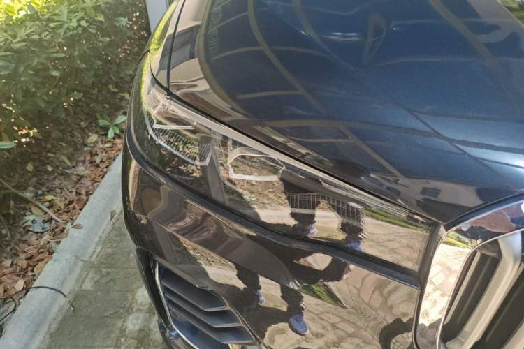 Used BMW X7 2020 xDrive40i Luxury Package with Leading Features Right Front Headlight