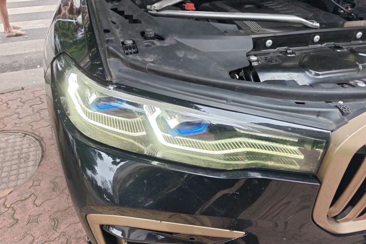 Used BMW X7 2020 xDrive40i Executive M Sport Package Right Front Headlight