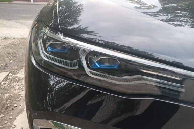 Used BMW X7 2020 xDrive40i Executive M Sport Package Right Front Headlight
