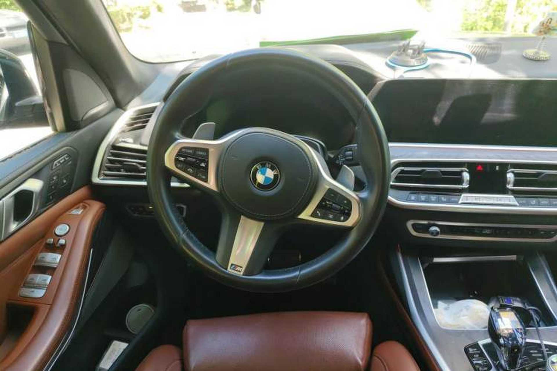 Used BMW X7 2020 xDrive40i Luxury M Sport Package Steering Wheel