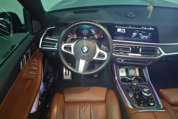 Used BMW X7 2020 xDrive40i Luxury M Sport Package Steering Wheel