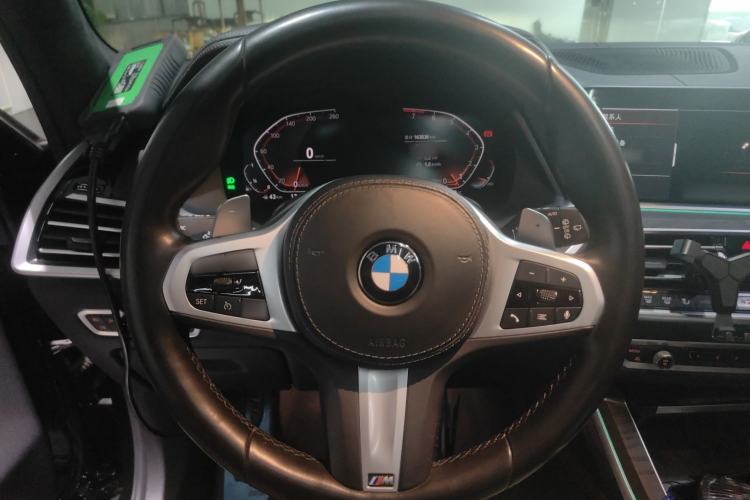 Used BMW X7 2020 xDrive40i Luxury M Sport Package Steering Wheel