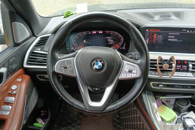 Used BMW X7 2020 xDrive40i Executive Luxury Package Steering Wheel