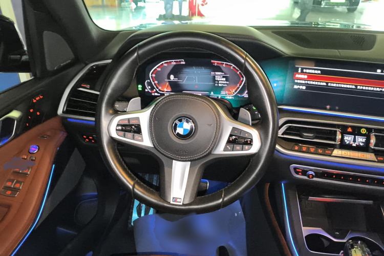 Used BMW X7 2020 xDrive40i Luxury M Sport Package Steering Wheel
