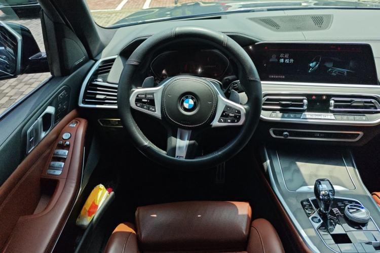 Used BMW X7 2020 xDrive40i Luxury M Sport Package Steering Wheel