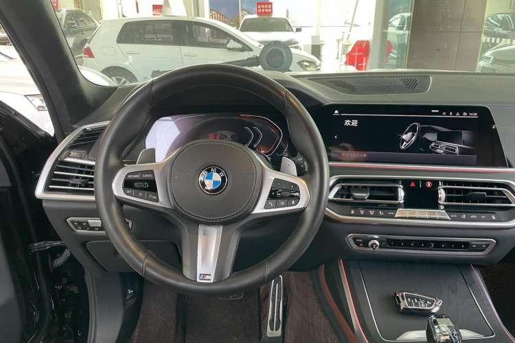 Used BMW X7 2020 xDrive40i Luxury M Sport Package Steering Wheel