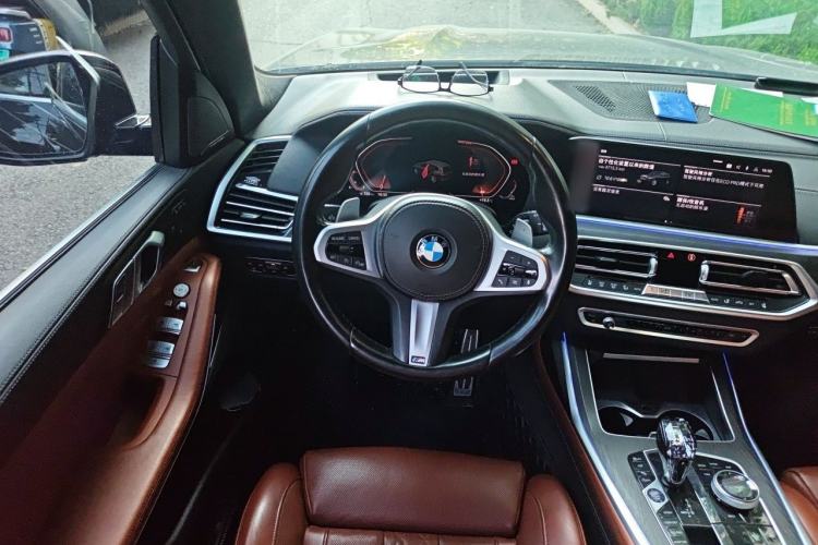 Used BMW X7 2020 xDrive40i Luxury M Sport Package Steering Wheel