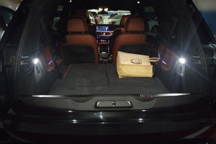Used BMW X7 2020 xDrive40i Luxury M Sport Package Trunk