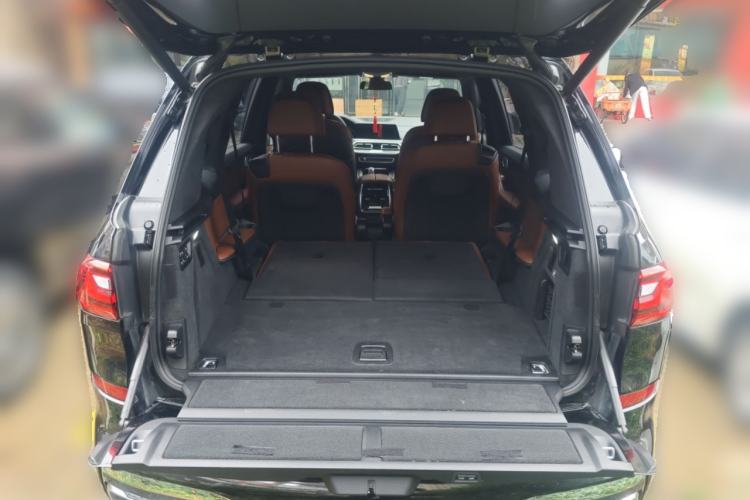 Used BMW X7 2020 xDrive40i Luxury M Sport Package Trunk