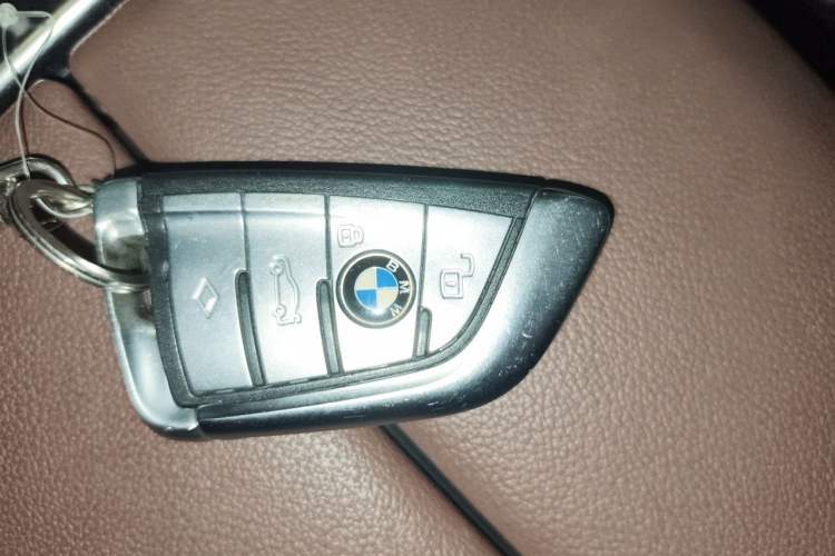 Used BMW X7 2020 xDrive40i Luxury Package with Leading Features Vehicle Key
