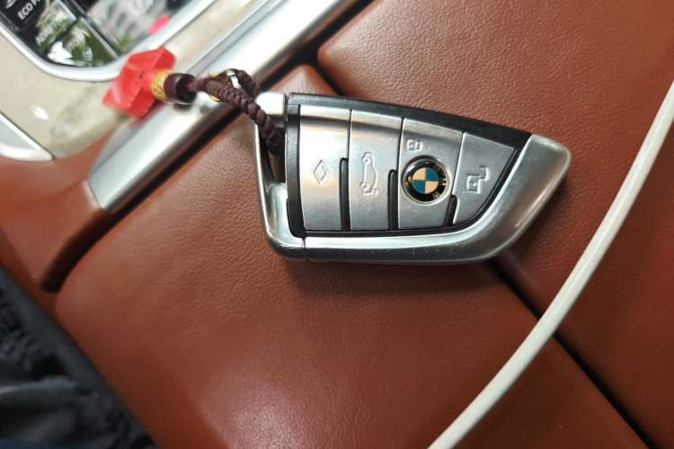 Used BMW X7 2020 xDrive40i Executive M Sport Package Vehicle Key