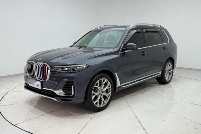 Used BMW X7 2020 xDrive40i Luxury Package with Leading Features