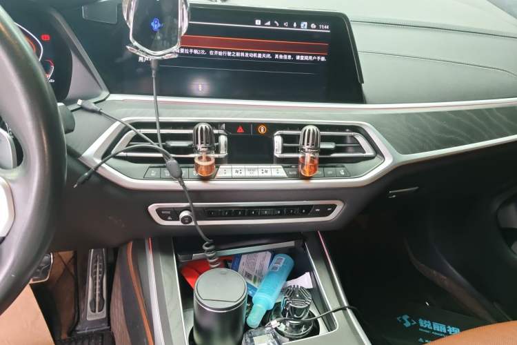 Used BMW X7 2020 xDrive40i Luxury M Sport Package Audio And AC Panel