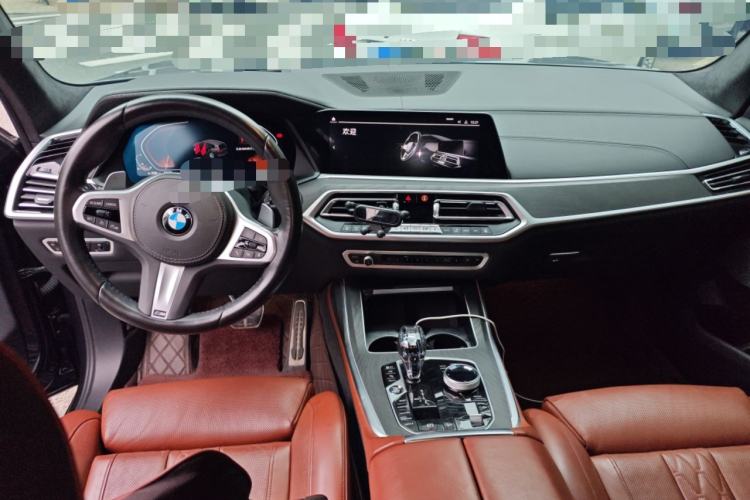 Used BMW X7 2020 xDrive40i Luxury M Sport Package Center Console
