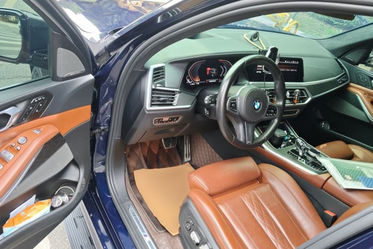 Used BMW X7 2020 xDrive40i Luxury M Sport Package Driver Seat