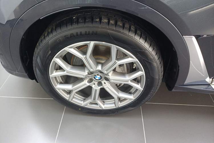 Used BMW X7 2020 xDrive40i Luxury Package with Leading Features Exterior 1