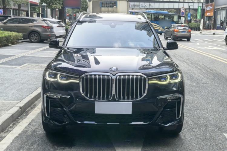 Used BMW X7 2020 xDrive40i Luxury M Sport Package Exterior 1