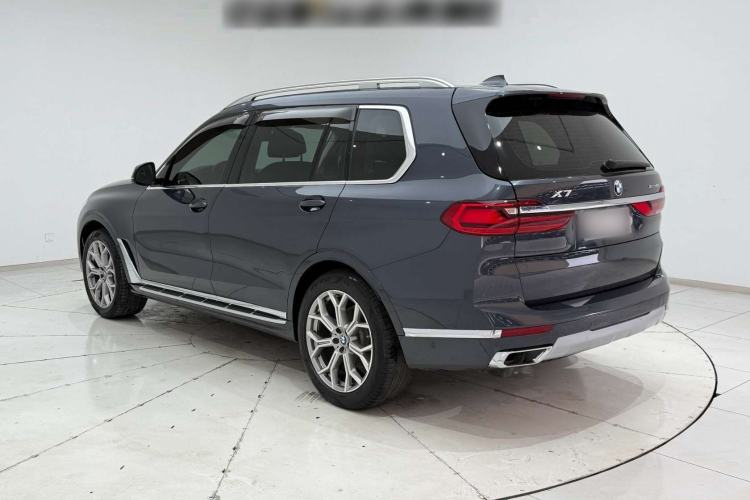 Used BMW X7 2020 xDrive40i Luxury Package with Leading Features Exterior 3
