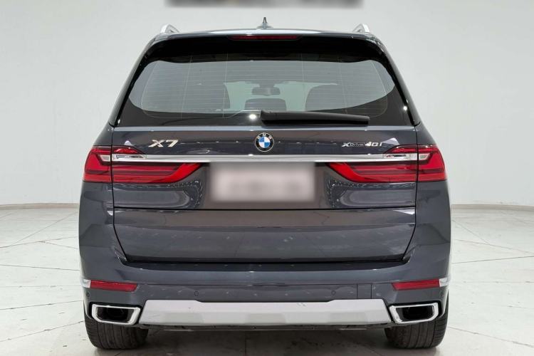 Used BMW X7 2020 xDrive40i Luxury Package with Leading Features Exterior 4