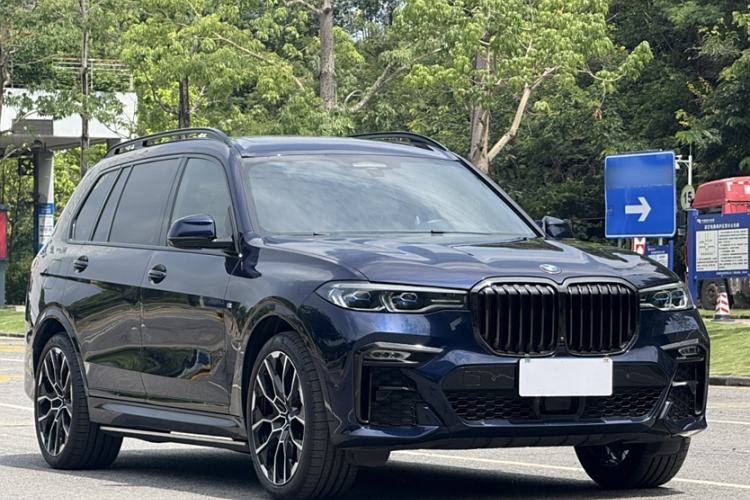 Used BMW X7 2020 xDrive40i Executive M Sport Package Exterior 4