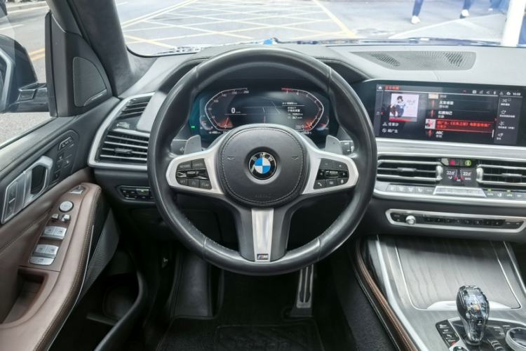 Used BMW X7 2020 xDrive40i Luxury M Sport Package Interior 12