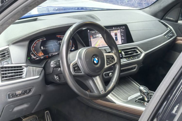 Used BMW X7 2020 xDrive40i Luxury M Sport Package Interior 2