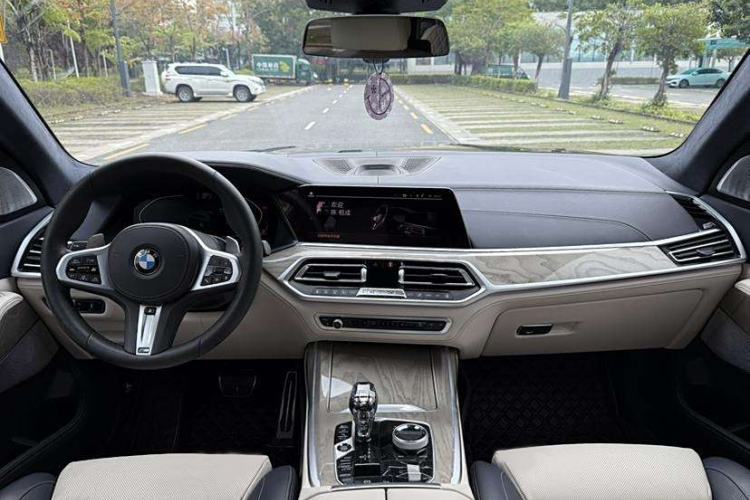 Used BMW X7 2020 xDrive40i Executive M Sport Package Interior 2