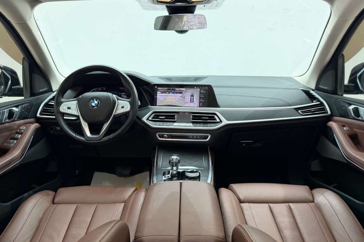Used BMW X7 2020 xDrive40i Luxury Package with Leading Features Interior 4