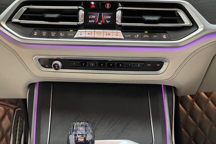 Used BMW X7 2020 xDrive40i Personalized Limited Edition M Sport Package Interior 5