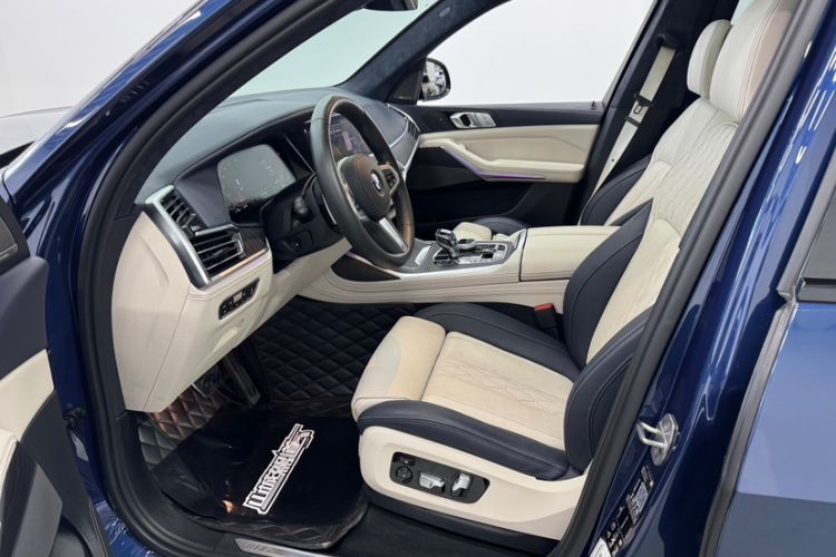 Used BMW X7 2020 xDrive40i Personalized Limited Edition M Sport Package Interior 7