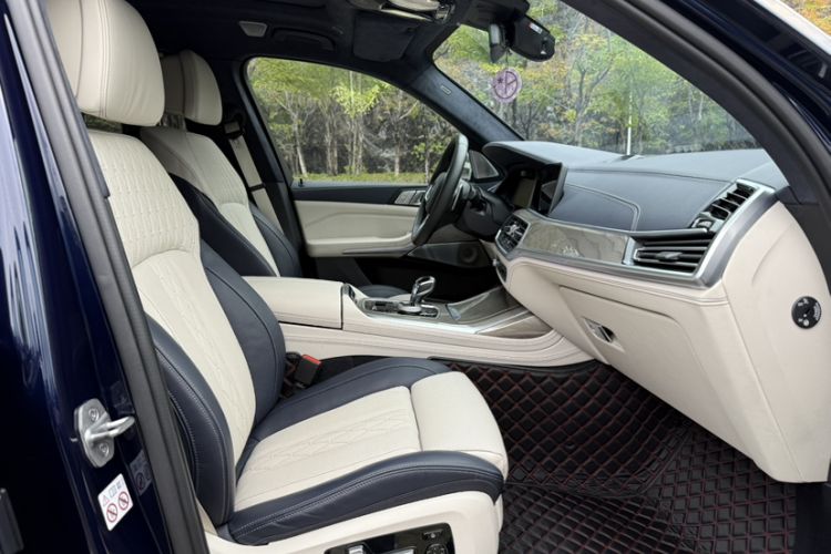 Used BMW X7 2020 xDrive40i Executive M Sport Package Interior 8
